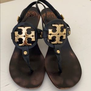 Tory Burch Navy leather sandals with Gold sz 8.5